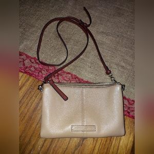 Vince camuto, crossbody, tan